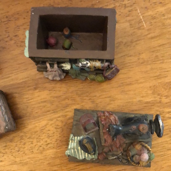 2 Trinket Boxes - Picture 10 of 13